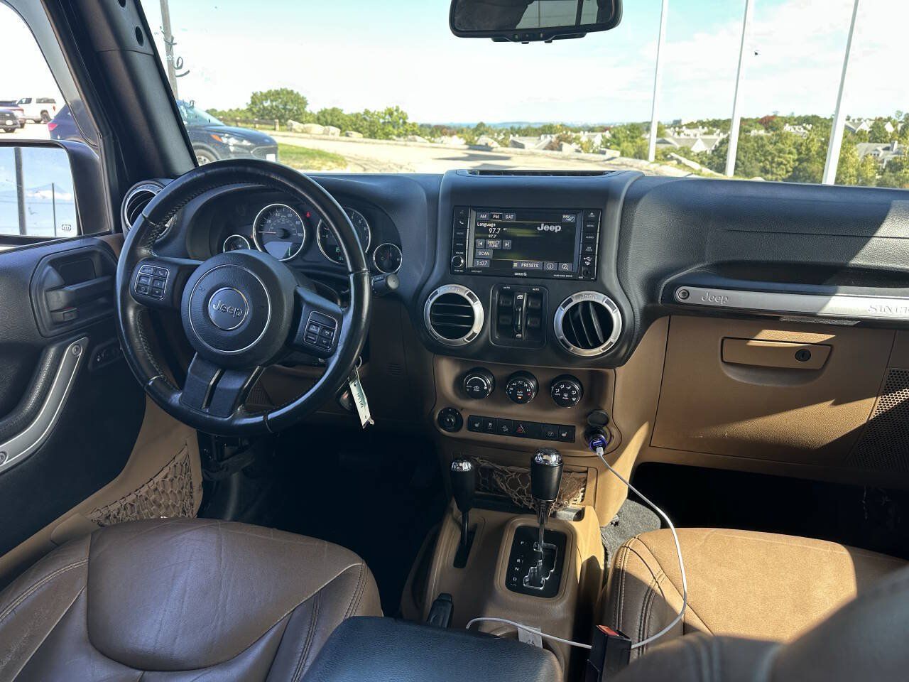 Used 2016 Jeep Wrangler Unlimited Sahara w/ Dual Top Group AWD/4WD image 17