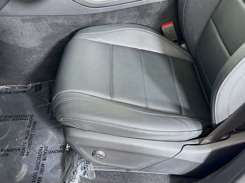 Used 2024 Mercedes-Benz GLE 350 4MATIC w/ Winter Package image 20