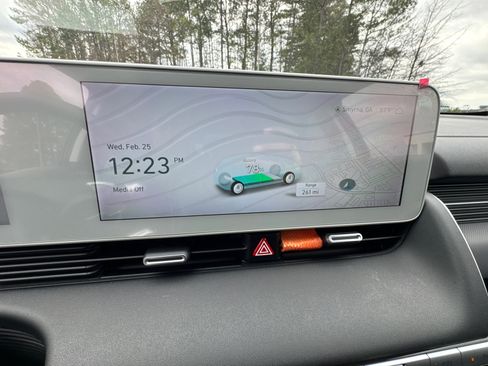 Certified 2023 Hyundai Ioniq 5 Limited w/ Cargo Package image 25