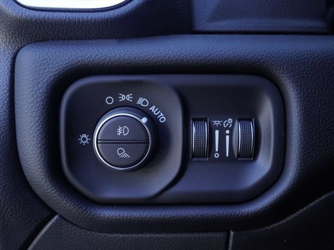 New 2026 RAM 2500 Laramie w/ Night Edition AWD/4WD image 13
