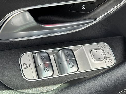 Used 2025 Mercedes-Benz GLE 450e 4MATIC image 14