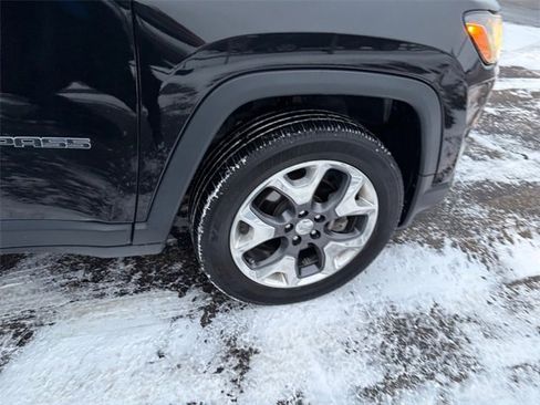 Used 2020 Jeep Compass Limited image 19