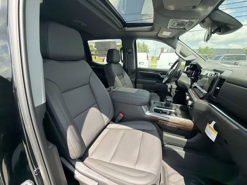 New 2026 GMC Sierra 1500 Elevation w/ Elevation Premium Package AWD/4WD image 23