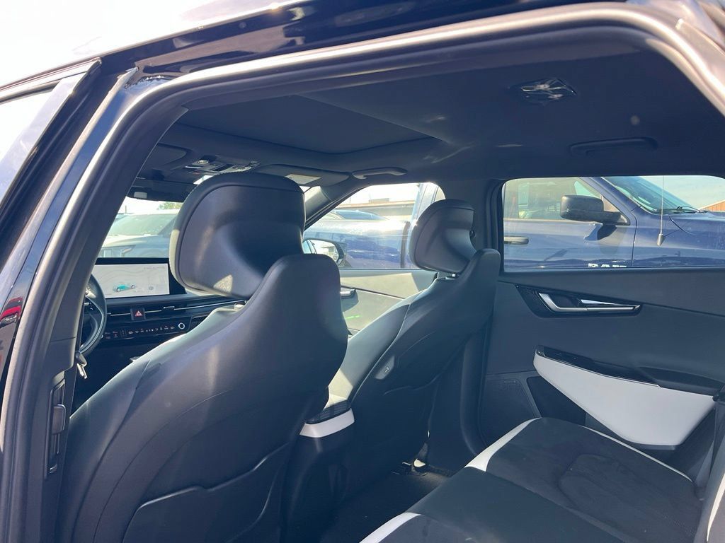 Certified 2024 Kia EV6 GT-Line AWD/4WD image 11
