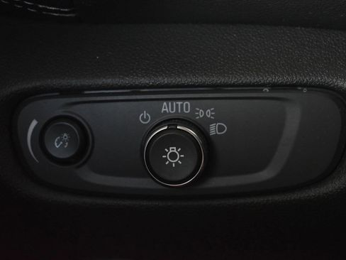 Used 2024 Chevrolet Blazer LT w/ Midnight/Sport Edition FWD image 19