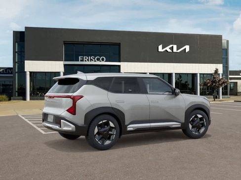 New 2027 Kia Seltos S FWD image 6