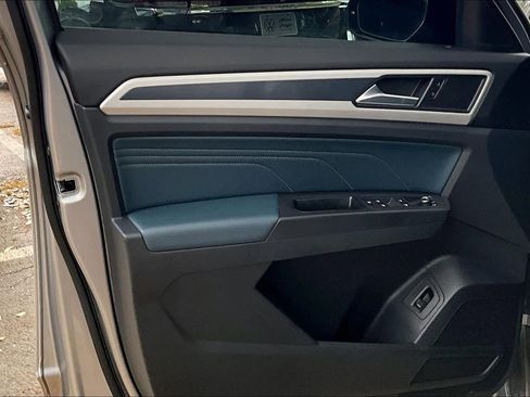 Used 2022 Volkswagen Atlas Cross Sport SEL R-Line w/ Cross Sport MDO Package image 22