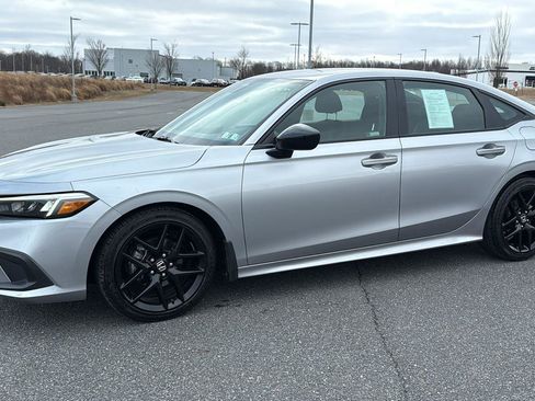 Used 2023 Honda Civic Sport image 14