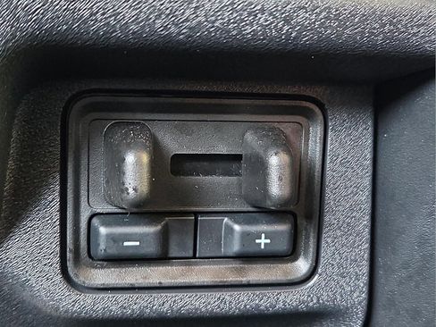 Used 2025 Ford Expedition Platinum AWD/4WD image 19