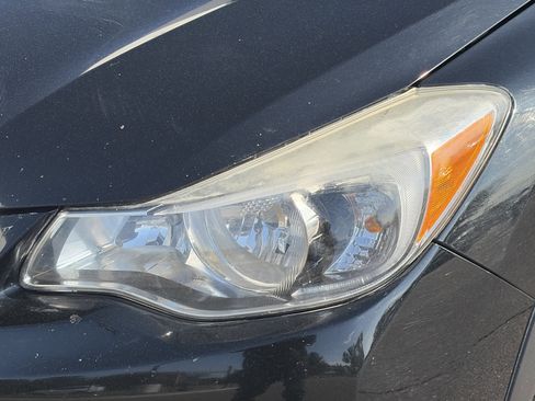 Used 2016 Subaru Crosstrek 2.0i Premium AWD/4WD image 9