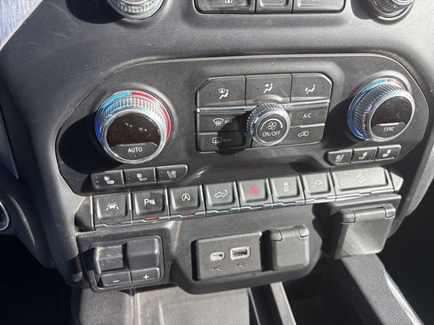 Used 2020 GMC Sierra 1500 SLT w/ SLT Premium Plus Package image 26