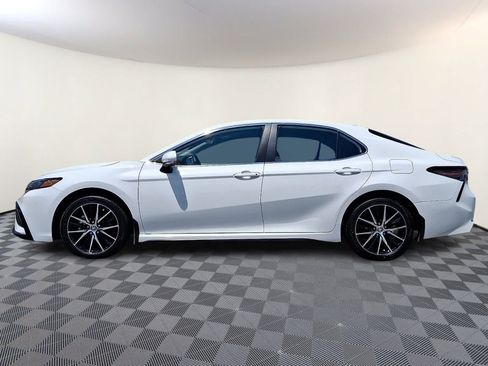 Certified 2024 Toyota Camry SE FWD image 10