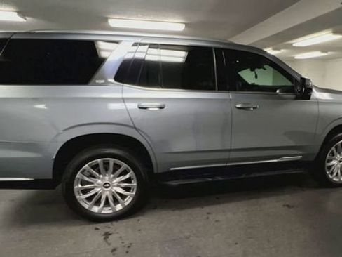 Certified 2023 Cadillac Escalade Premium Luxury AWD/4WD image 9