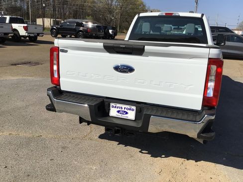 New 2026 Ford F250 XL w/ XL Chrome Package image 9