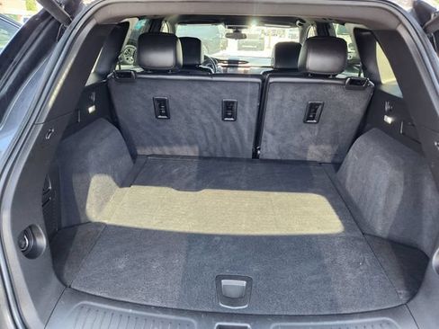 Used 2023 Cadillac XT5 Luxury AWD/4WD image 6