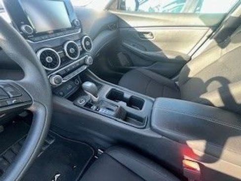 Used 2025 Nissan Sentra S image 15