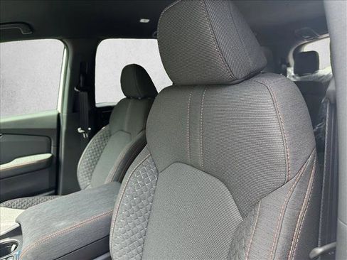New 2026 Honda Pilot Sport image 4