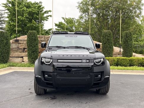 New 2026 Land Rover Defender 110 X AWD/4WD image 8