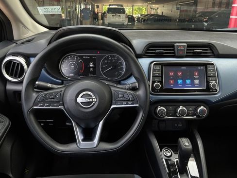 Used 2025 Nissan Versa SV FWD image 12