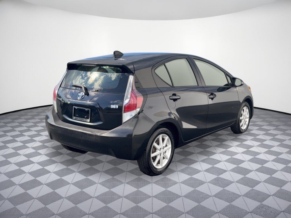 Used 2016 Toyota Prius C Four FWD image 9