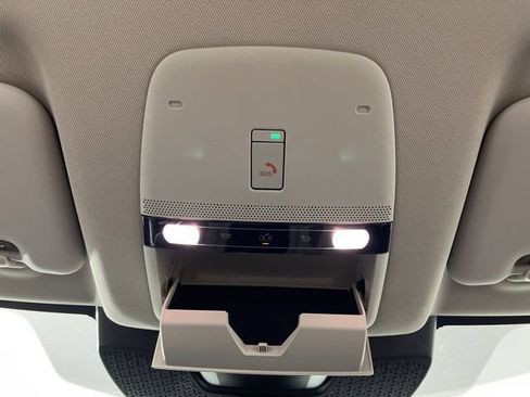 Used 2024 Nissan Ariya AWD image 37