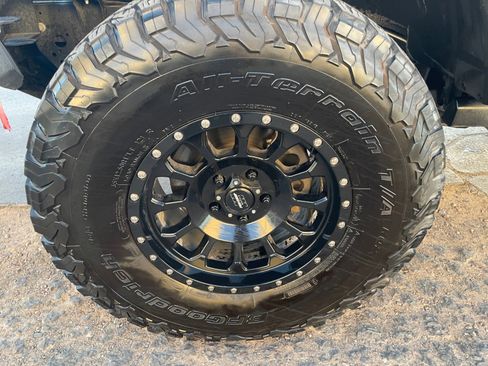 Used 2021 Jeep Wrangler Unlimited Rubicon AWD/4WD image 11