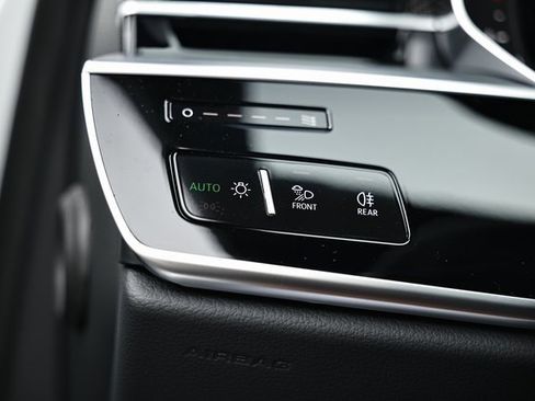 New 2025 Audi S8 image 19