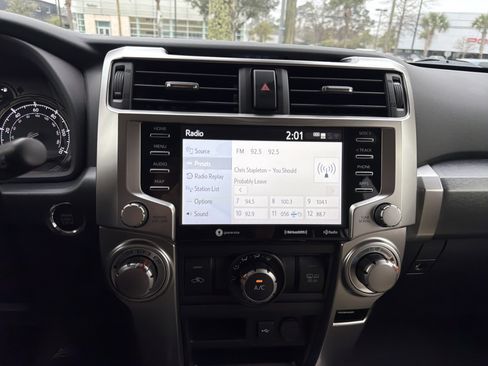 Used 2022 Toyota 4Runner SR5 Premium w/ Moonroof Package image 37