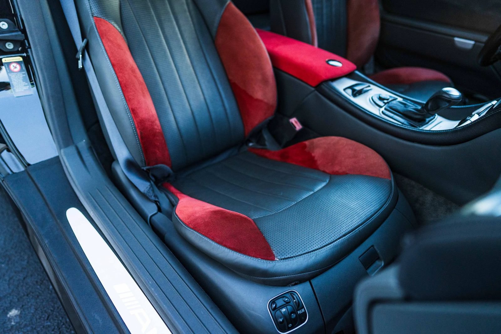 Used 2004 Mercedes-Benz SL 55 AMG image 27