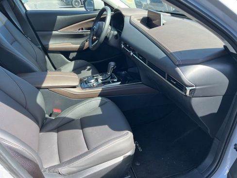 Used 2025 MAZDA CX-30 AWD 2.5 S w/ Premium Package image 29