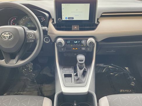 Used 2025 Toyota RAV4 XLE w/ Convenience Package FWD image 12
