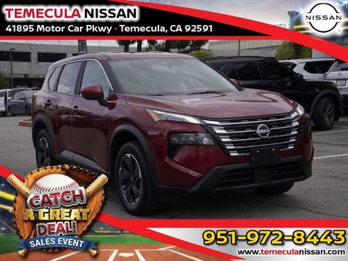 Used 2025 Nissan Rogue SV AWD/4WD image 1