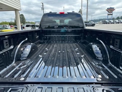 New 2025 Ford F350 Lariat image 11
