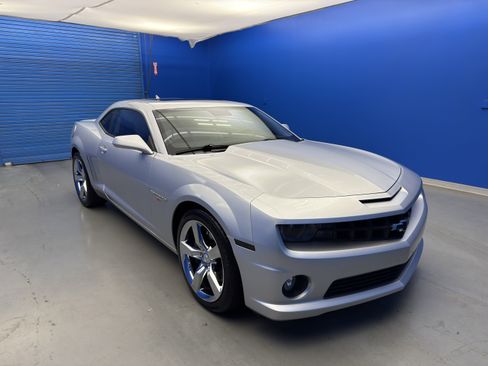 Used 2011 Chevrolet Camaro SS w/ RS Package image 2