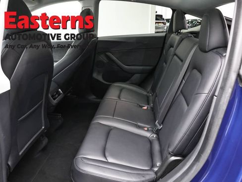 Used 2021 Tesla Model Y Long Range AWD/4WD image 16