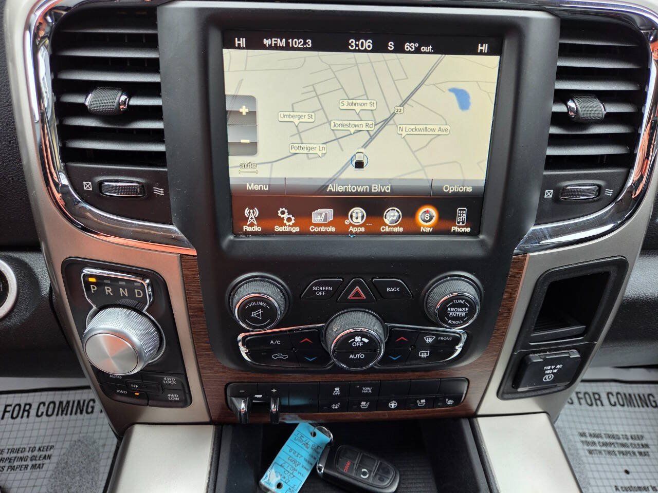 Used 2017 RAM 1500 Laramie w/ Convenience Group AWD/4WD image 29