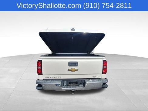 Used 2015 Chevrolet Silverado 1500 LTZ Z71 w/ LTZ Plus Package AWD/4WD image 27