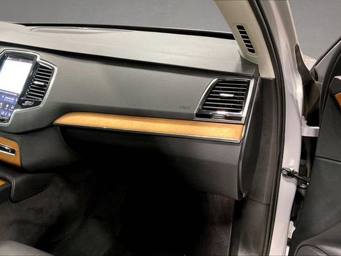 Certified 2023 Volvo XC90 B6 Plus w/ Protection Package Premier AWD/4WD image 27