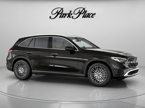 Used 2026 Mercedes-Benz GLC 300 image 30