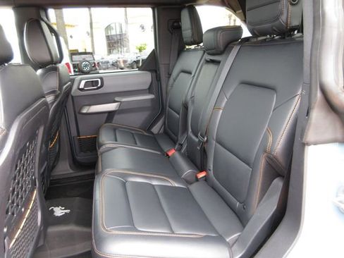 Certified 2023 Ford Bronco Badlands w/ Sasquatch Package AWD/4WD image 24