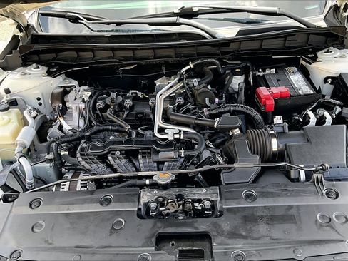 Used 2022 Nissan Altima 2.5 SR FWD image 32