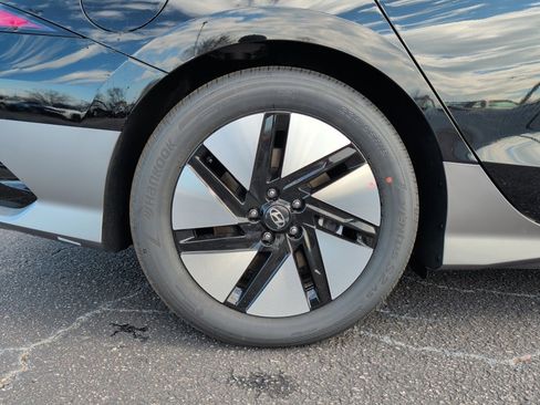 New 2025 Hyundai Ioniq 6 SE image 23