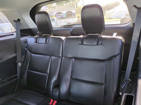 Certified 2022 Ford Explorer XLT w/ Equipment Group 202A image 13