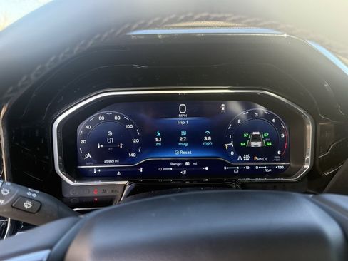 Used 2024 Chevrolet Silverado 2500 ZR2 w/ Technology Package image 13