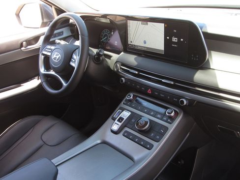 Used 2025 Hyundai Palisade SEL FWD image 10