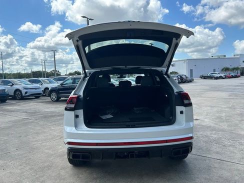 New 2026 Volkswagen Atlas Cross Sport SEL R-Line image 39