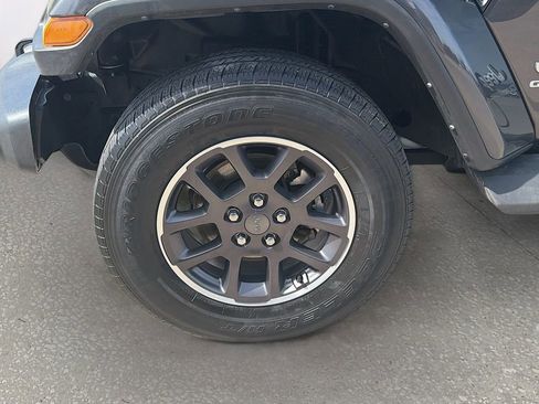 Used 2022 Jeep Gladiator Overland w/ Popular Equipment Package image 41