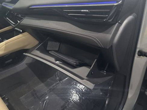 Used 2025 Buick Envision Preferred image 38