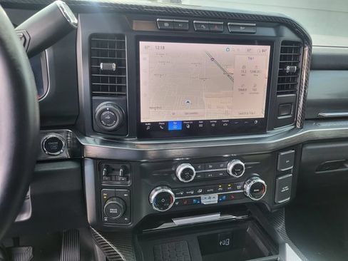 Used 2024 Ford F250 Lariat w/ Lariat Ultimate Package AWD/4WD image 29