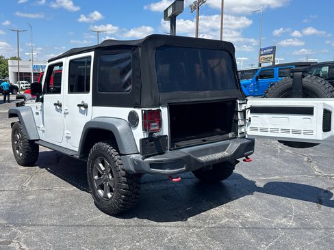Used 2017 Jeep Wrangler Unlimited Rubicon AWD/4WD image 17